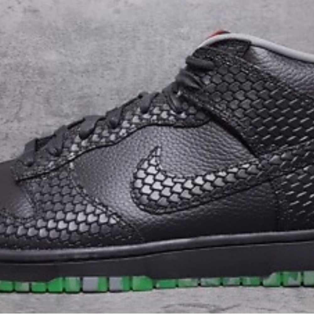 NIKE Dunk Mid Halloween Headless Horseman Basketball‎ Shoes Size 9 Men’s - Picture 9 of 9